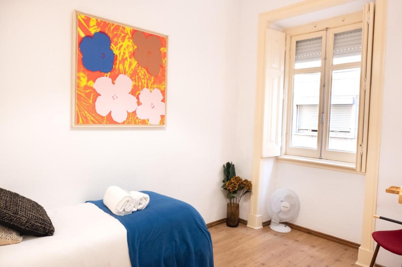 Central Apartment With Terrace By Lovelystay Lissabon Exterior foto
