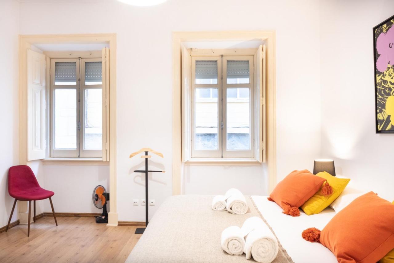 Central Apartment With Terrace By Lovelystay Lissabon Exterior foto