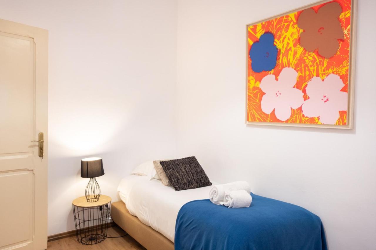 Central Apartment With Terrace By Lovelystay Lissabon Exterior foto