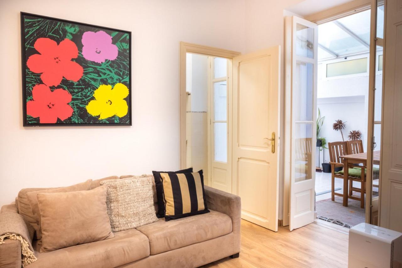 Central Apartment With Terrace By Lovelystay Lissabon Exterior foto